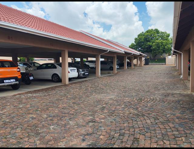1 BEDROOM TOWNHOUSE FOR SALE IN NORKEM PARK
